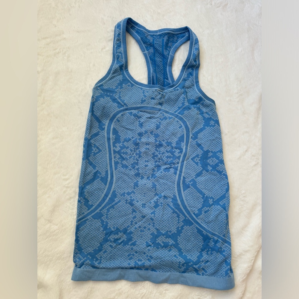 Lululemon tank top